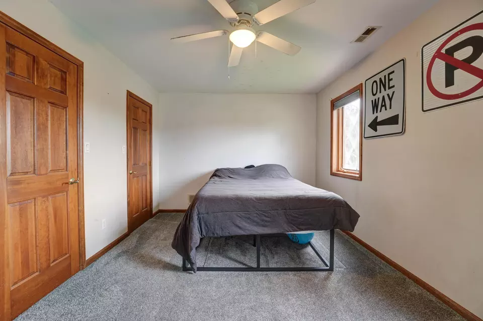 Bedroom - 7116 Dominican Dr, Dayton, OH 45415 photo 9 of 12