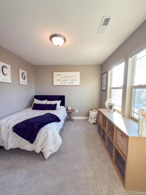 Bedroom - 287 Hampton Trl, Springfield, OH 45502 photo 4 of 4