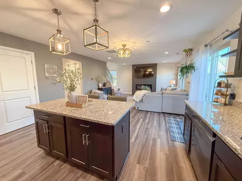 Kitchen - 287 Hampton Trl, Springfield, OH 45502 photo 1 of 2