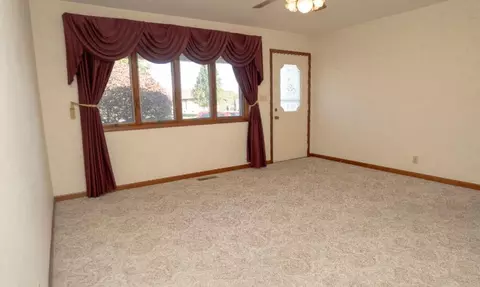 Living - 153 Gemini, Sidney, OH 45365 photo 2 of 4