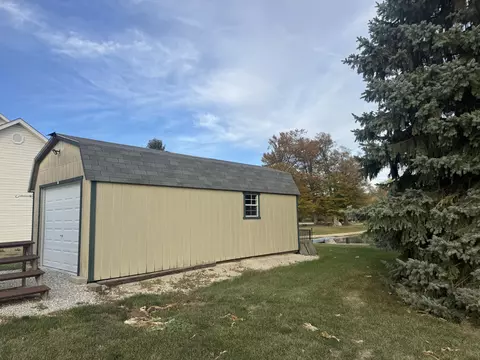 Exterior - 7680 Celina Mendon Rd, Celina, OH 45822 photo 5 of 8