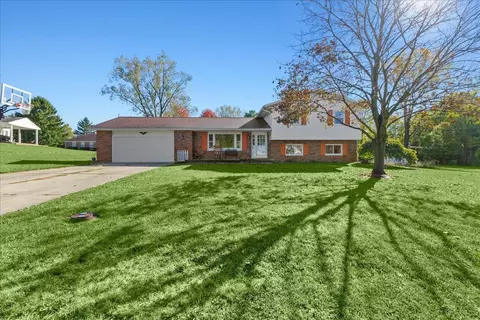 820 Sugarbush Ct, Bellefontaine, OH 43311