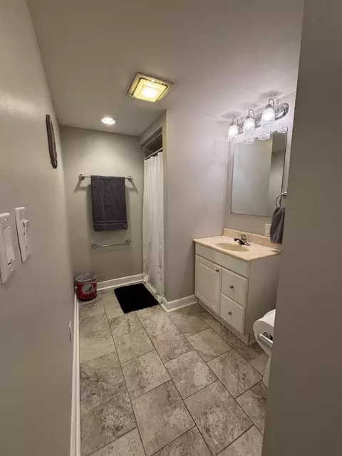 Bath - 770 Johnston Dr, Sidney, OH 45365 photo 2 of 3