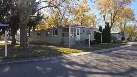 102 Charwood Dr, Lima, OH 45805