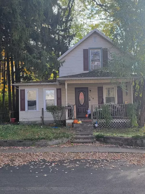119 Hovey St, Urbana, OH 43078