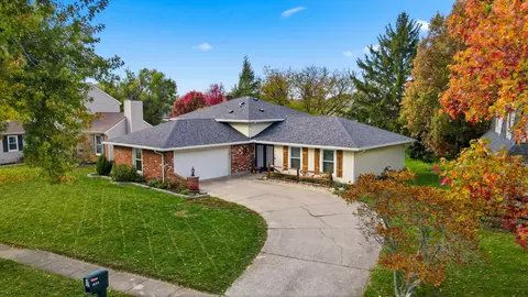 1525 Brookfield Ln, Troy, OH 45373