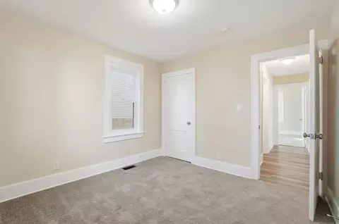 Bedroom - 1212 W Pleasant St, Springfield, OH 45506 photo 4 of 8