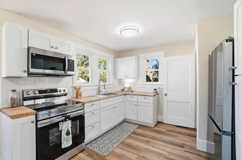 Kitchen - 1212 W Pleasant St, Springfield, OH 45506 photo 1 of 3