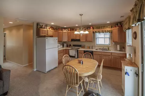 Kitchen - 6941 Heron Dr, Celina, OH 45822 photo 1 of 1