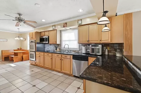 7585 Wrenview Dr, Springfield, OH 45502 photo 8