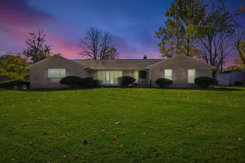 7585 Wrenview Dr, Springfield, OH 45502