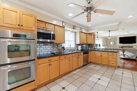 7585 Wrenview Dr, Springfield, OH 45502 photo 5