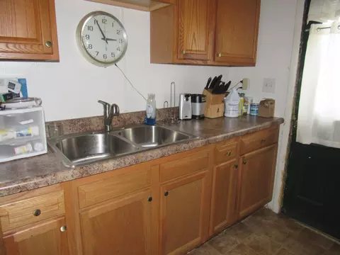 Kitchen - 1632 Springmont Ave, Springfield, OH 45506 photo 1 of 2