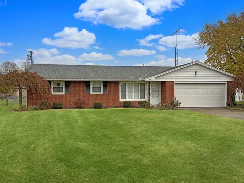 3 Greenmoor Dr, Arcanum, OH 45304