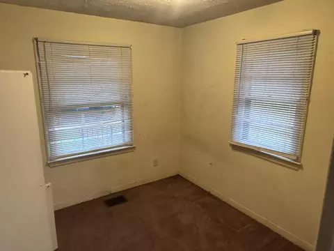 Bedroom - 2221 Harshman Blvd, Springfield, OH 45504 photo 1 of 3