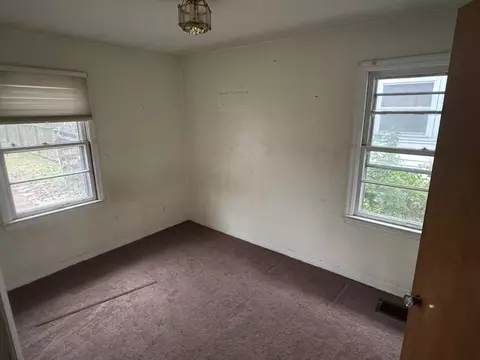 Bedroom - 2221 Harshman Blvd, Springfield, OH 45504 photo 3 of 3