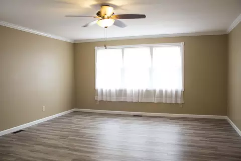 302 Debra St, Covington, OH 45318 photo 12