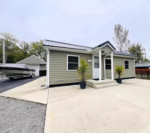 611 Miami Ave, Russells Point, OH 43348