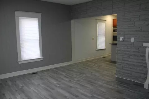 Living - 410 W Liberty St, Springfield, OH 45506 photo 2 of 2