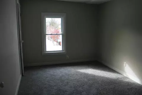 Bedroom - 410 W Liberty St, Springfield, OH 45506 photo 5 of 5