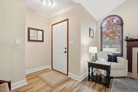 Entry Way - 862 Brendle Trce, Springfield, OH 45503 photo 5 of 6