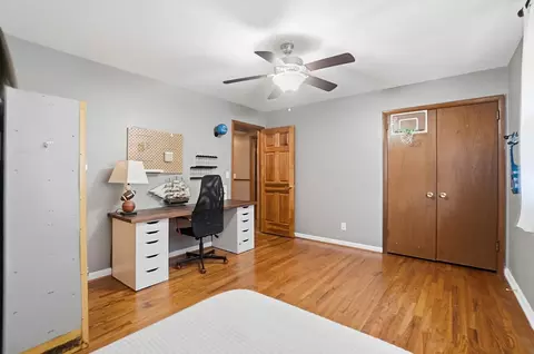 Bedroom - 917 White Oak Dr, Springfield, OH 45504 photo 16 of 16