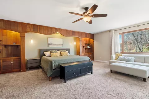 Bedroom - 917 White Oak Dr, Springfield, OH 45504 photo 2 of 16