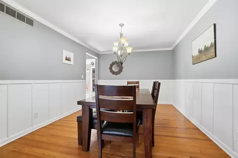 Dining - 917 White Oak Dr, Springfield, OH 45504 photo 2 of 8