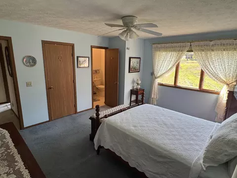 Bedroom - 3077 E Brixton Dr, Springfield, OH 45503 photo 2 of 2