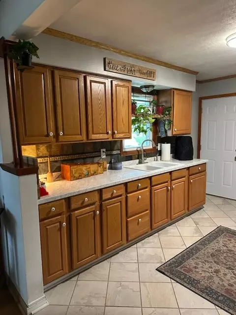 2434 S Burnett Rd, Springfield, OH 45505 photo 16