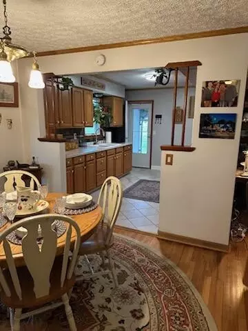 2434 S Burnett Rd, Springfield, OH 45505 photo 14