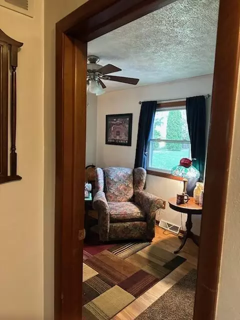 2434 S Burnett Rd, Springfield, OH 45505 photo 25