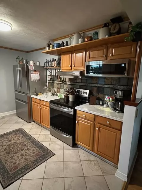 2434 S Burnett Rd, Springfield, OH 45505 photo 17