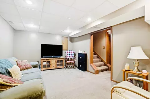 1325 Northfield Ct, Springfield, OH 45502 photo 8