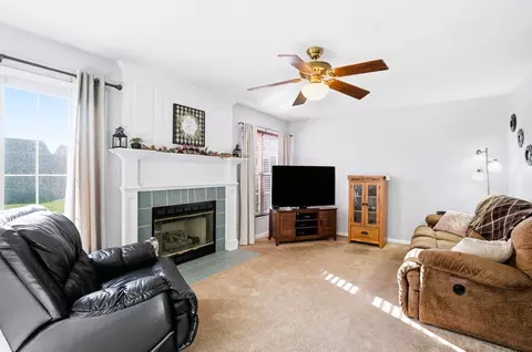 1325 Northfield Ct, Springfield, OH 45502 photo 3