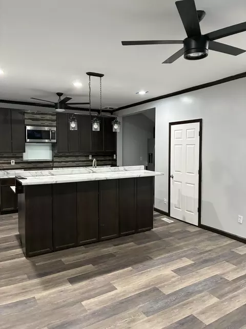 1619 S Center Blvd, Springfield, OH 45506 photo 3