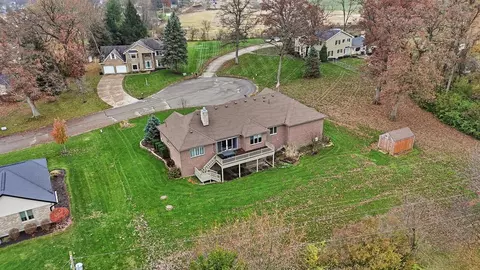 View/Area - 415 Carillion Dr, Springfield, OH 45503 photo 3 of 3