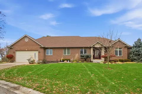 Exterior - 415 Carillion Dr, Springfield, OH 45503 photo 3 of 10
