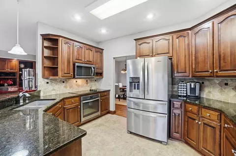 Kitchen - 415 Carillion Dr, Springfield, OH 45503 photo 1 of 4