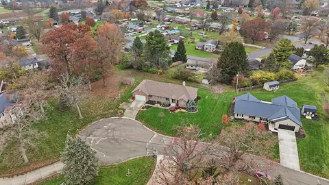 View/Area - 415 Carillion Dr, Springfield, OH 45503 photo 2 of 3