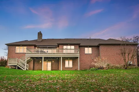 Exterior - 415 Carillion Dr, Springfield, OH 45503 photo 2 of 10