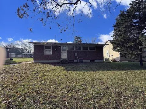 Exterior - 542 Rosewood Ave, Springfield, OH 45506 photo 6 of 7