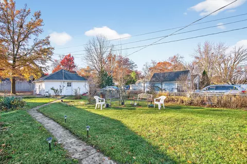 Exterior - 1607 W Wayne St, Lima, OH 45805 photo 8 of 11