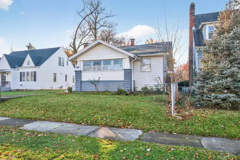 Exterior - 1607 W Wayne St, Lima, OH 45805 photo 4 of 11