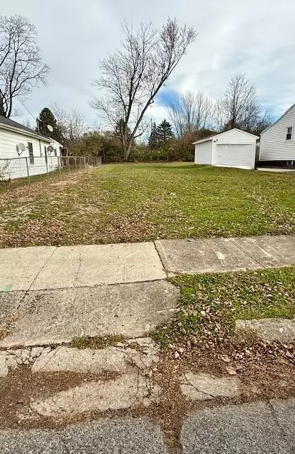 138 Lawnview Ave, Springfield, OH 45505
