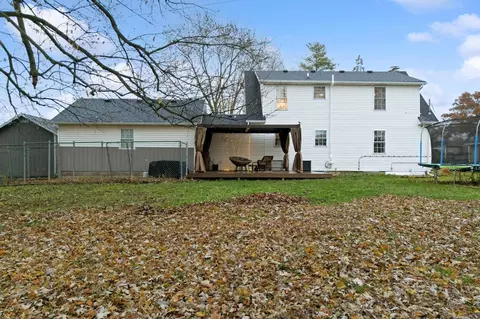 Exterior - 4455 Derr Rd, Springfield, OH 45503 photo 7 of 11