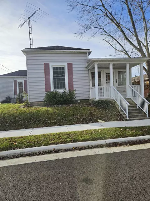104 E 1st St, Arcanum, OH 45304