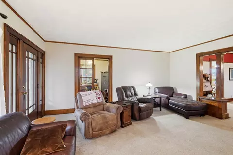 Living - 4638 W National Rd, Springfield, OH 45504 photo 3 of 3