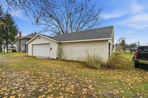 Exterior - 4638 W National Rd, Springfield, OH 45504 photo 22 of 27