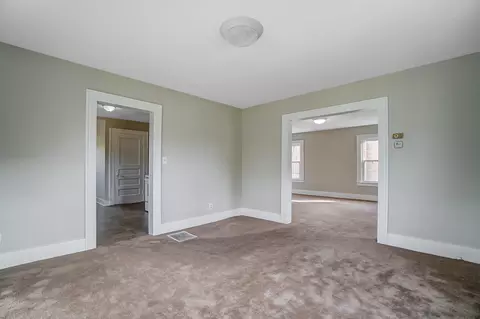 Living - 1810 N Limestone St, Springfield, OH 45503 photo 6 of 7